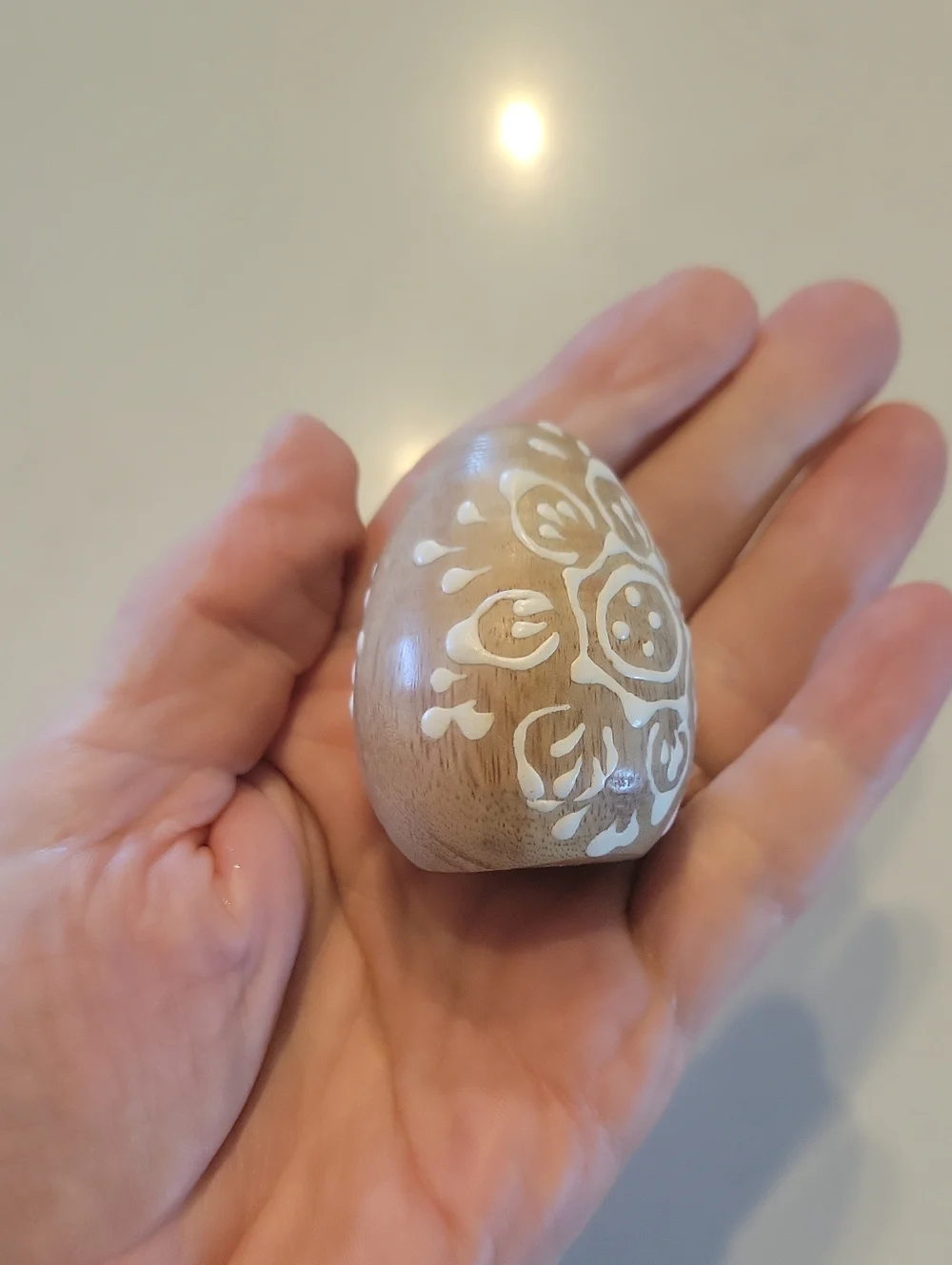 PB Wood Easter Egg Knick Knack